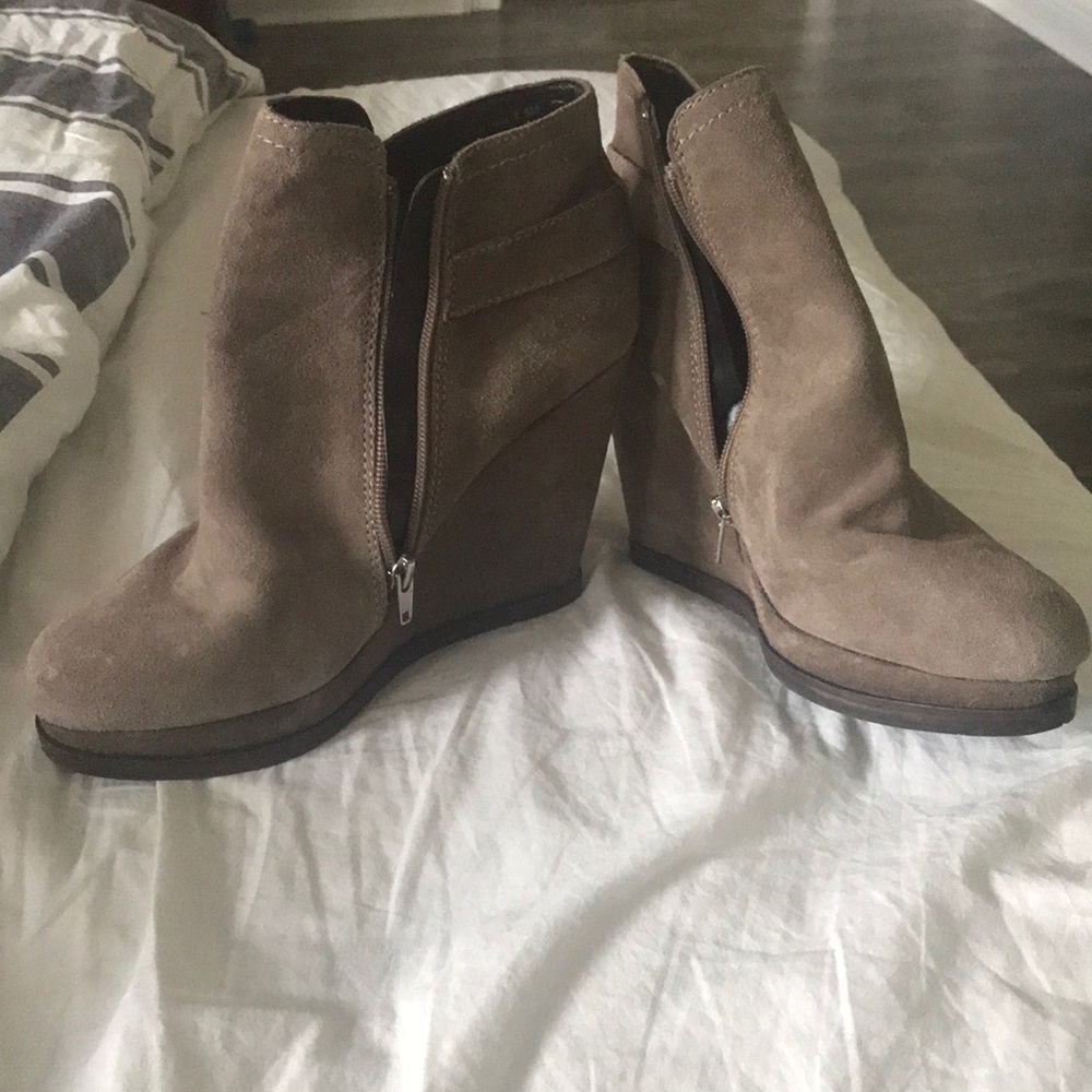 Dolce Vita Brand New wedges